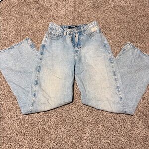 Hollister ultra high rise baggy woman’s jeans